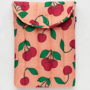 Baggu Puffy Laptop Case "16 Sherbet  Cherry